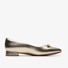 (Standard, 7 (Adults')) Natalyn Trim Gold Metallic