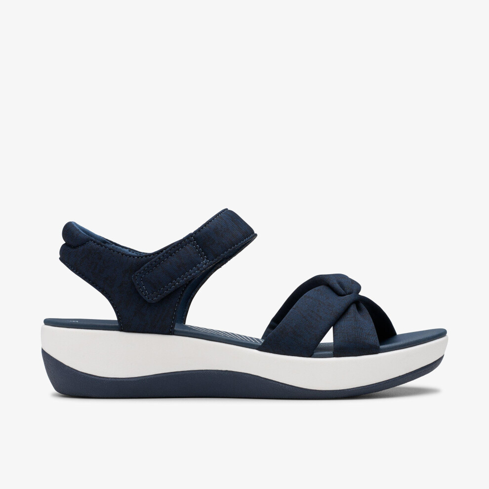 Clarks (Fit Type[Shoes], Shoe Size) Arla Daisy Navy Blue
