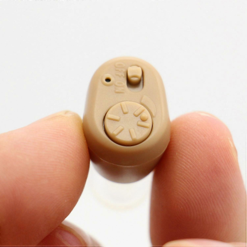 1 Set K-86 In Ear Hearing Aid Amplifier 3 Size Earplugs 1