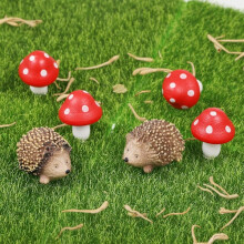 8-pack miniatyrträdgårdstillbehör, 4 miniatyr igelkottar i harts och 4