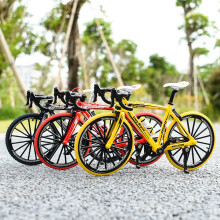 Cykelmodell Slitstark simulering Legering1: 8 Cykelmodell i legering