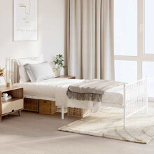 Berkfield Metal Bed Frame without Mattress with Footboard White 90x200cm
