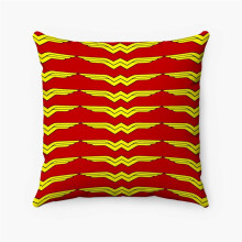 AIVO Wonder Woman kussenhoes op maat, gepersonaliseerde vierkante kussenhoes van gesponnen polyester, decoratief kussen voor bed of bank, sierkussen