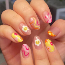 Short Almond Press on Nails 24 Pcs French Tip Yellow Flower Fake Nails Set Glossy Floral Design Durable Long Wear