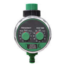 Sistema de controle automático de pressão para irrigação de jardins