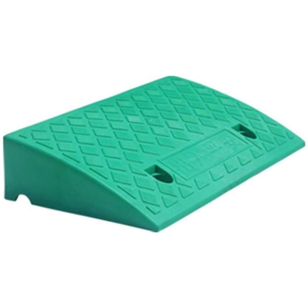 Green Rubber And Plastic Curb Ramp, NonâSlip Textured Surface For Driveway Or Wheelchair Access, 50X22x7cm