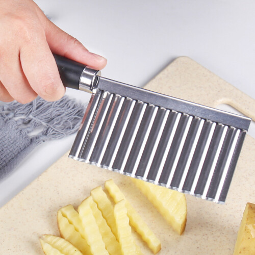 Gemusterter Kartoffelschneider aus Edelstahl 1