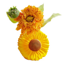Sunflower Vase Vinyl Flower Vase with Sunflower Shape Design and Vibrant Yellow Finish for Home Decor