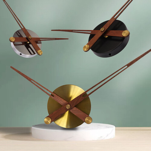 3D-urverkssats med stora metallvisare 2
