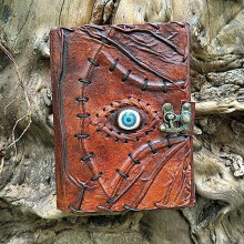 Hocus Pocus Leather Journal Blank Spell Book of Shadows with Lock Clasp Prop Vintage Notebook Journals Bound Witchcraft Wiccan Grimoire Witch Magic E