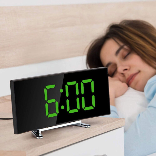 Digitaler Wecker mit gebogenem LED-Display