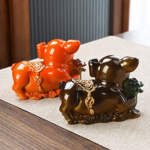 Lucky Pig Tea Pet Resin Statue Farveskiftende 2