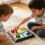 Das farbenfrohe und hochwertige PP-Kunststoff-Schachspielset mit 2