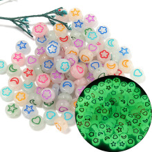 Leuchtende Perlen für DIY-Schmuck, leuchtende Acrylperlen in Stern- und Mondform, die im Dunkeln leuchten, für kreative Schmuckherstellung,