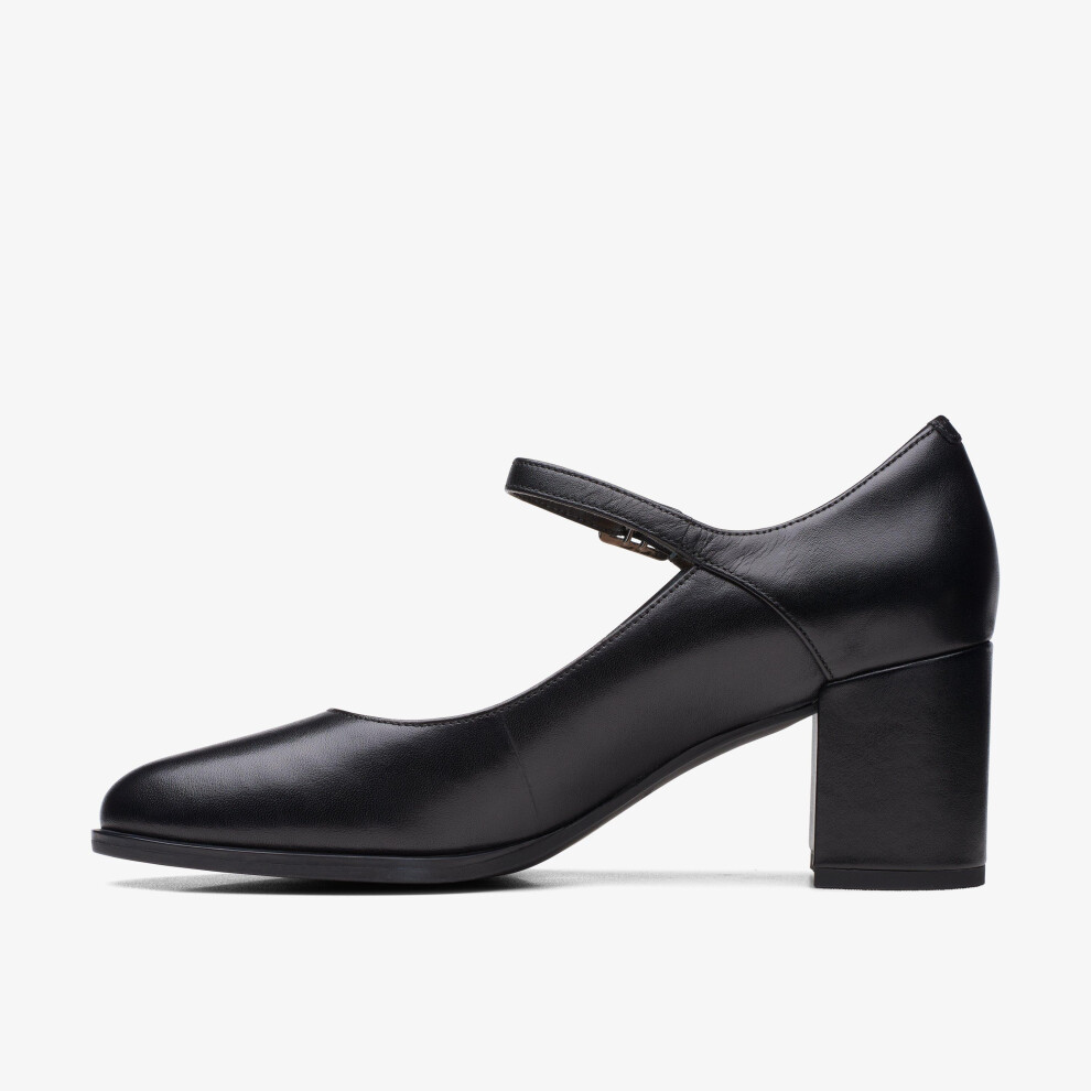 Clarks Freva55 Strap Leather Black