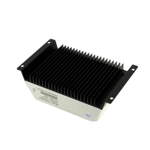 20A VS2024AU Solar Charge Controller Regulator for 12V 24V Battery Systems Dual Voltage Compatibility 1
