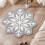 Tapete de banheiro redondo de microfibra com estampa de floco de neve natalino, 40 cm (15,7 polegadas) 1