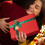 Große rote Weihnachtsgeschenkbox mit Deckel 4