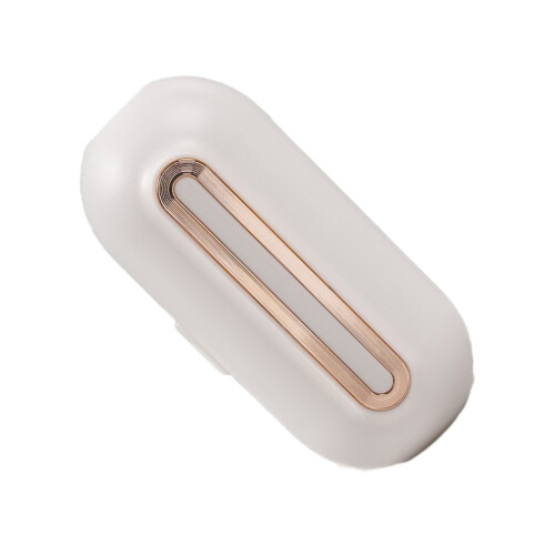Portable Handheld Lint Remover Sustainable-White Hold the model