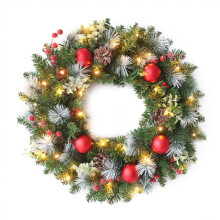 Guirlande de pommes de pin de Noël avec baies rouges et lumières LED