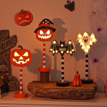 Dřevěná halloweenská lucerna – dýňová lebka, netopýr, duch