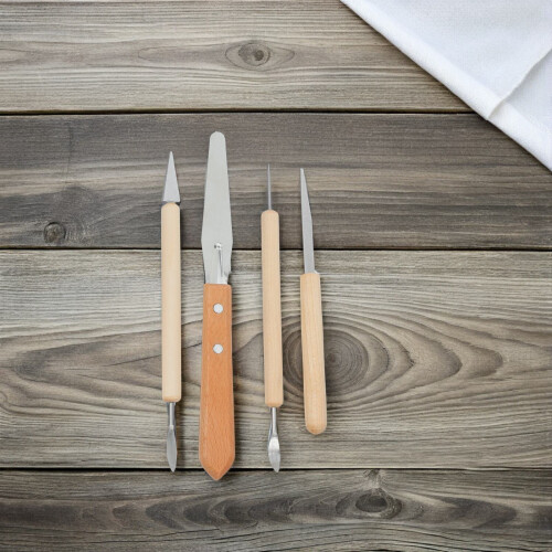 7Pcs Ergonomic Wooden Handle Clay Tools Kit for DIY Pottery 2