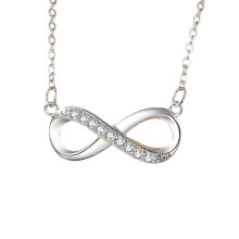 Infinity-ketting voor dames, elegant en tijdloos, verstelbare hanger met hypoallergeen nikkelvrije legering en titanium stalen ketting voor dagelijks
