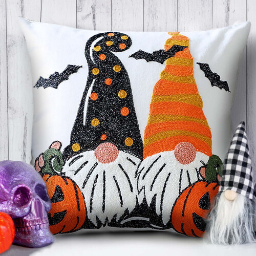 Broderat Halloween-örngott 45x45cm