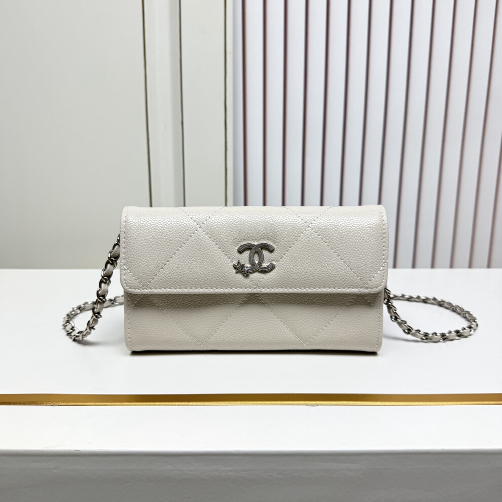Xhrain Chanel Caviar Quilted Chain Crossbody Bag White