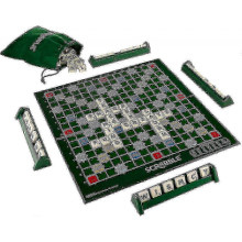 Edição grande do Scrabble com tabuleiro de madeira giratório e recurso dobrável 25-26s