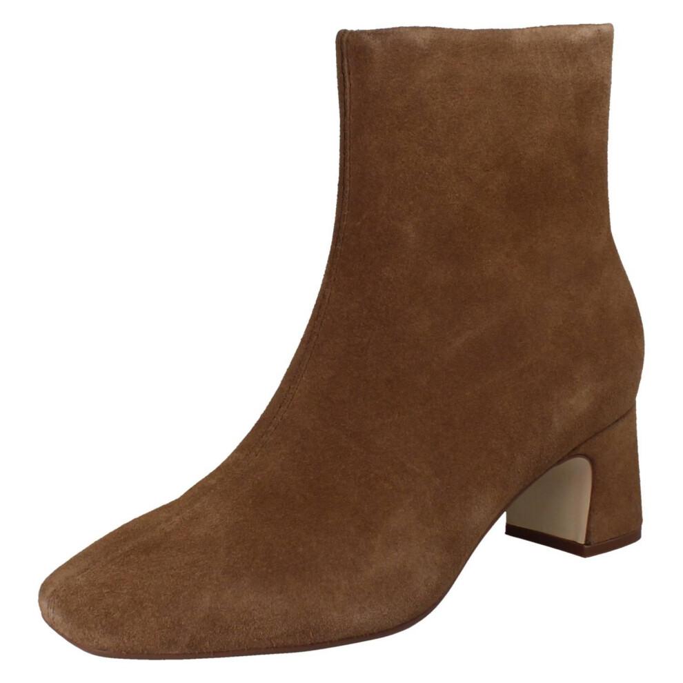 Clarks (Brown, Uk 6.5) Ladies Square Toe Block Heeled Ankle Boots - Fernie Zip