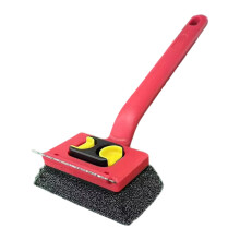 Innovative Grill Brush Prevents Food Contamination While Cleaning
