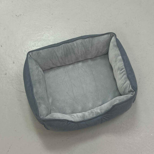 Living And Home Soft Pet Bed with Non-Slip Base, Grey 2