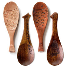 1Pcs Wooden Animal-shaped Nanmu Rice Spoon, Random Style Delivery