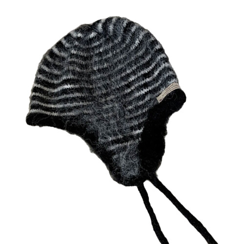 Soft Knitting Stripe Hat Protective Ear-black  white stripes
