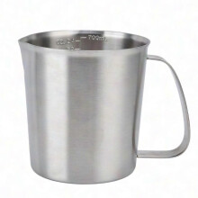 700ml Stainless Steel Measuring Cup for Kitchen Use - Ideal for Liquids and Dry Ingredients