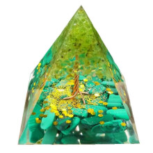 50 mm Kristalle Orgonpyramide Energiegenerator Natürlicher Peridot Reiki Chakra Meditation S1