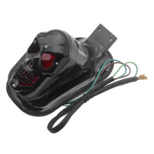 Motorfiets achterlicht met doodskop, richtingaanwijzer en remlicht accessoires