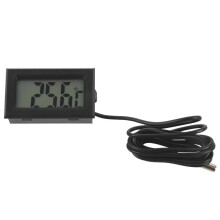 Cyfrowy termometr LCD z czujnikiem temperatury i sondą. Zakres od -50C do +110C.