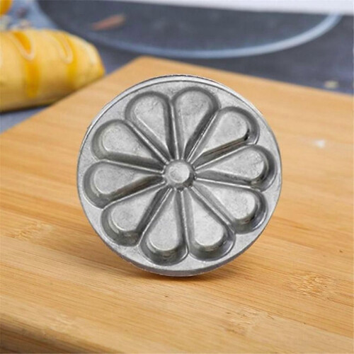 Biscuit Making Mold with Wooden Handle Diamond Biscuit Making Mold 2