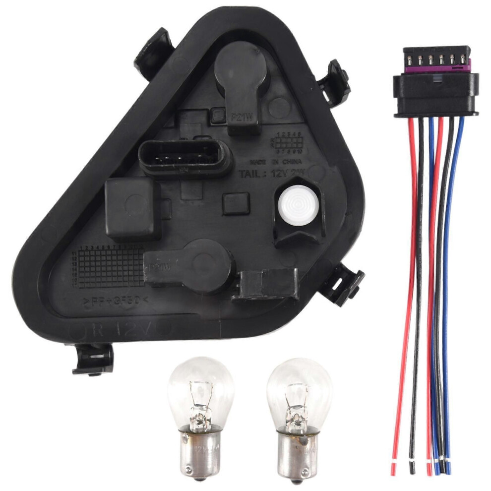 63217313044 Rear Right Side Tail Bulb Holder Tail Panel Bulb Socket Auto Compatible For Bmw 320I 328D 328I 335I M3 Light 9152359345286