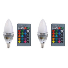 2 x 3W Smart E14 RGB LED-Glühbirne mit Farbwechsel, 24 Kerzen-Fernbedienungsknöpfen und milchigem Lampenschirm