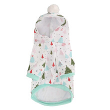 Hondenhoodie met groene kerstboomprint op een witte, zachte wintertrui voor kleine tot middelgrote honden en katten.