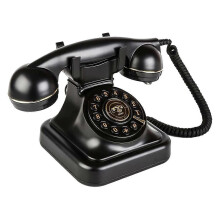 Retro lankapuhelin, vanhanaikainen vintage lankapuhelin klassisella metallikellolla