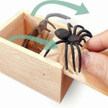 Spider Prank Box - Funny Wooden Surprise Toy, Hilarious Christmas Money Gift & Gag Gift for Practical Jokes