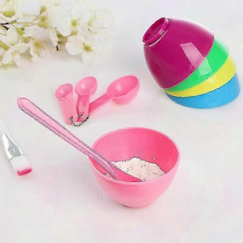 Soft-Edge Mask Bowl with Gentle Brush for Smooth Application 2