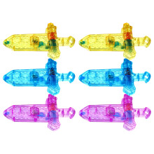 Packung mit 6 LED-Leuchtschwertern, Wasserpistolen, Spielzeug