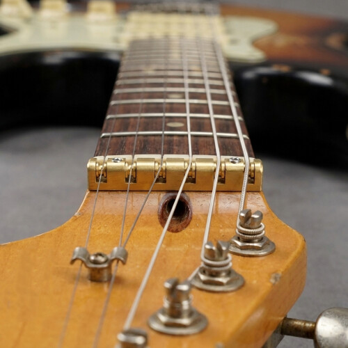 Brass Guitar Nut Improves Resonance and Tuning Stability for 6 1