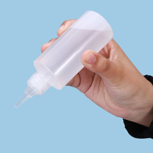 10 flaconi in plastica da 30 ml con tappo a vite 1