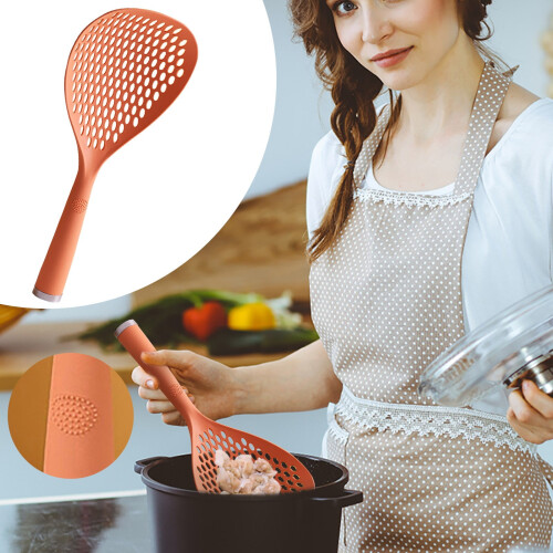 Cucchiaio di plastica per noodles con supporto e foro per appenderlo